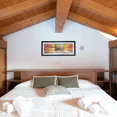 דירה Harbor View - מאלצ'סינה