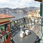아파트 Harbor View - *